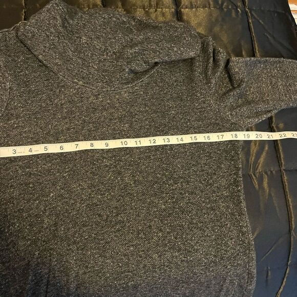 Andrea Jovine Gray Cowl Neck Sweater Size Large - Picture 6 of 6